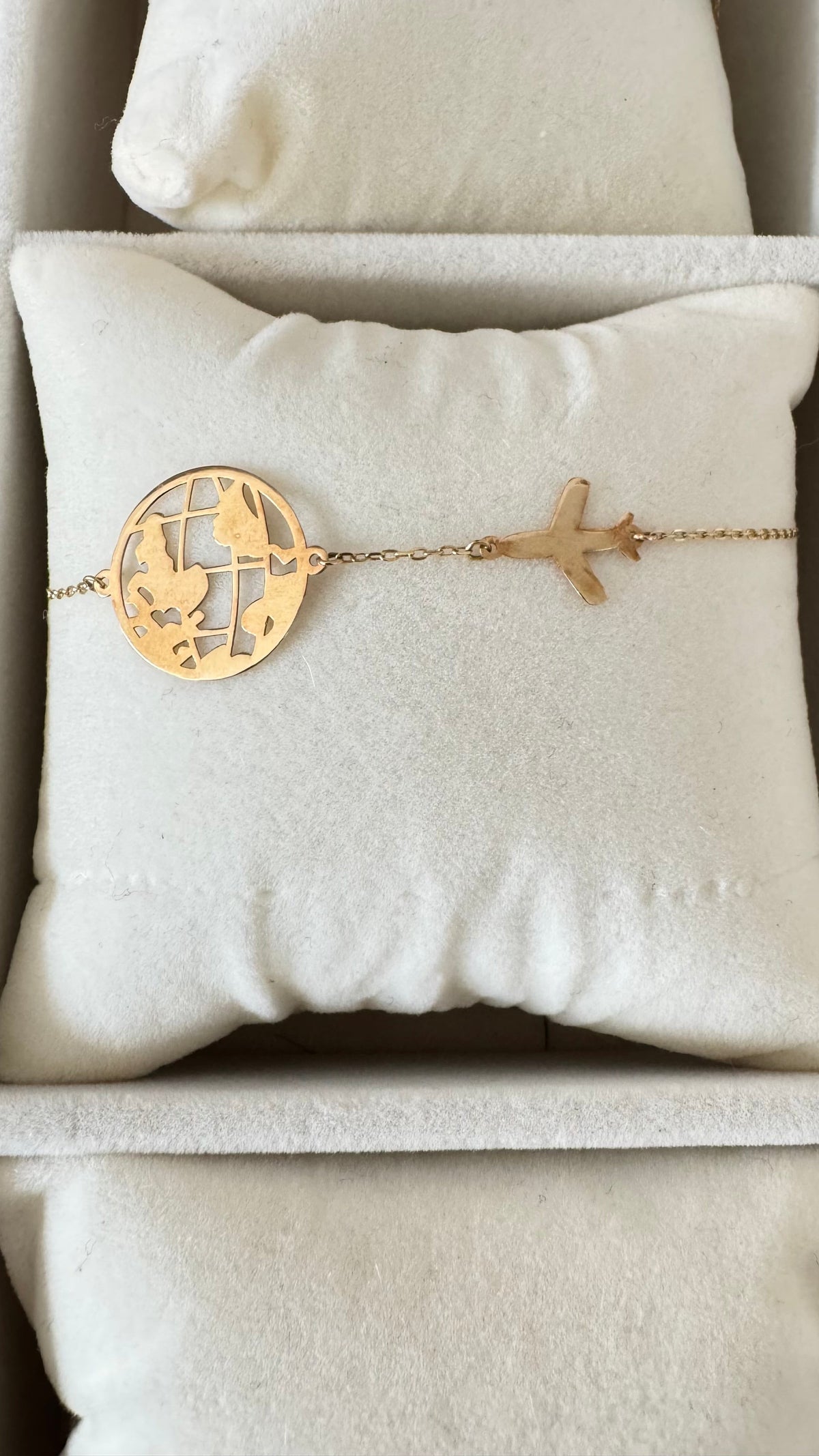 18K gold traveler bracelet